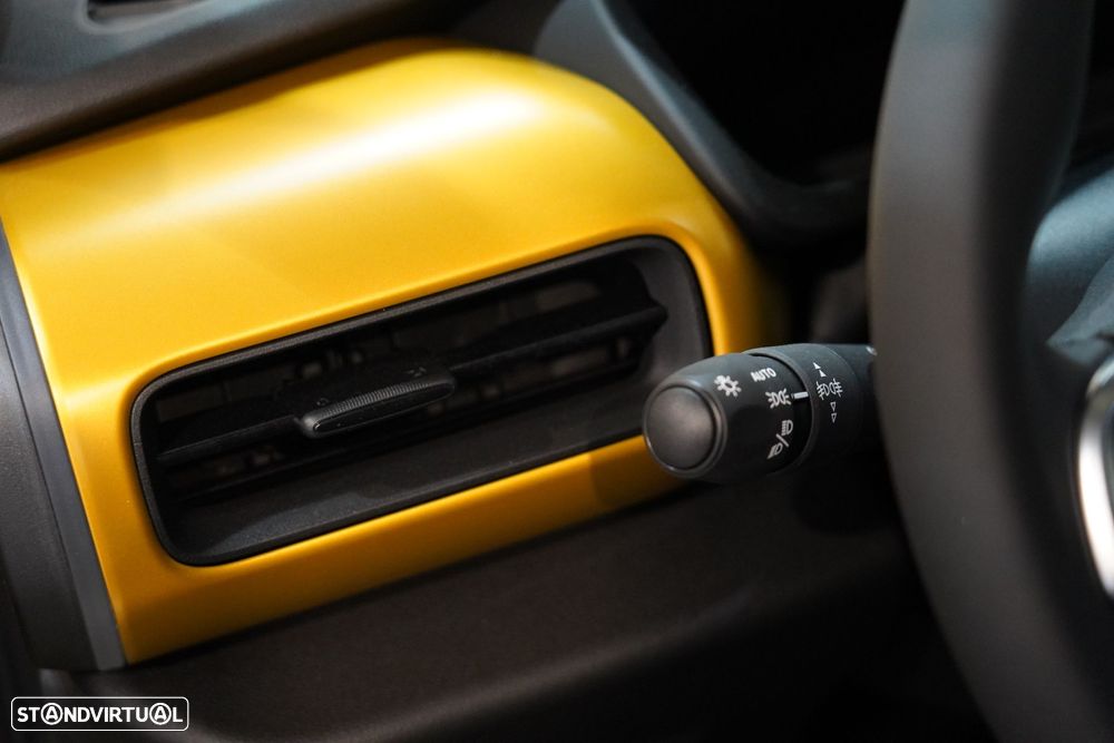 Jeep Avenger 54 kWh Summit - 24