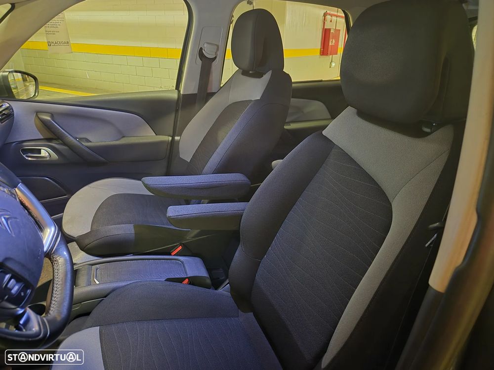 Citroën C4 Picasso 1.6 e-HDi Intensive ETG6 - 23