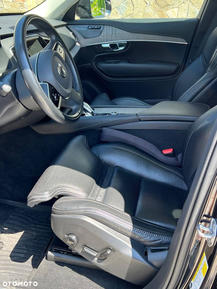 Volvo XC 90 - 5