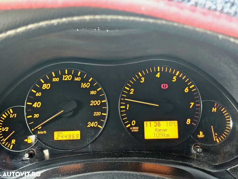 Toyota Avensis 1.8 VVT-i - 9