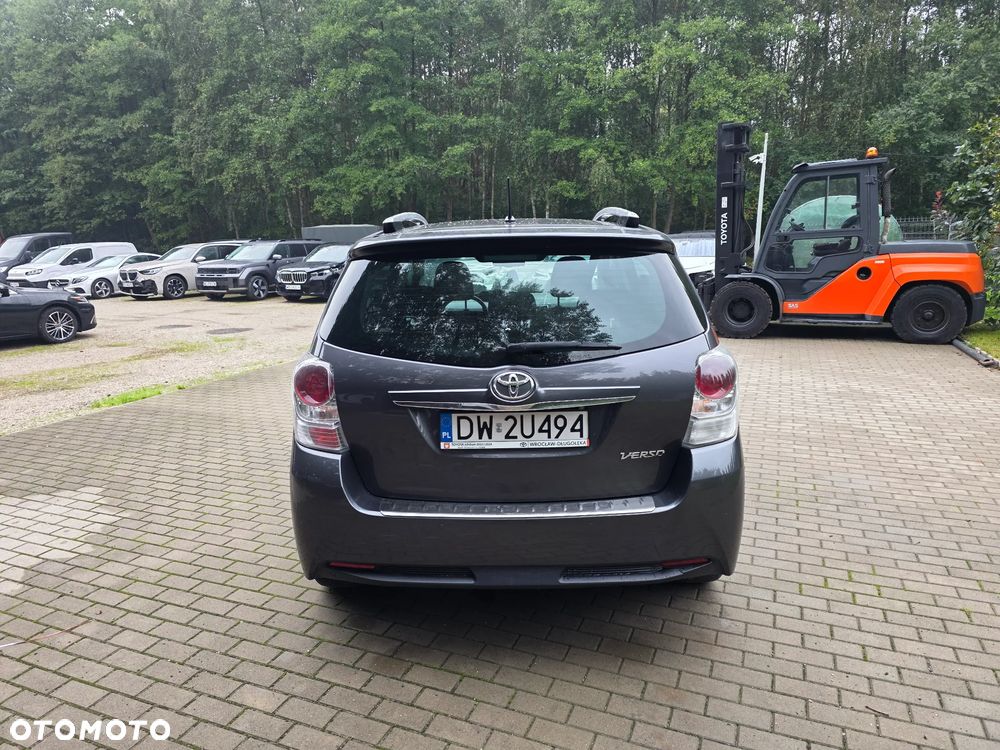 Toyota Verso 1.8 Premium 7os - 8