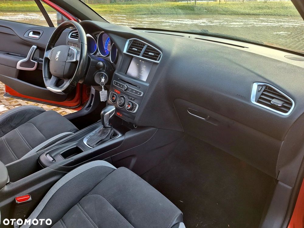 Citroën DS4 1.6 e-HDi SoChic MCP - 14