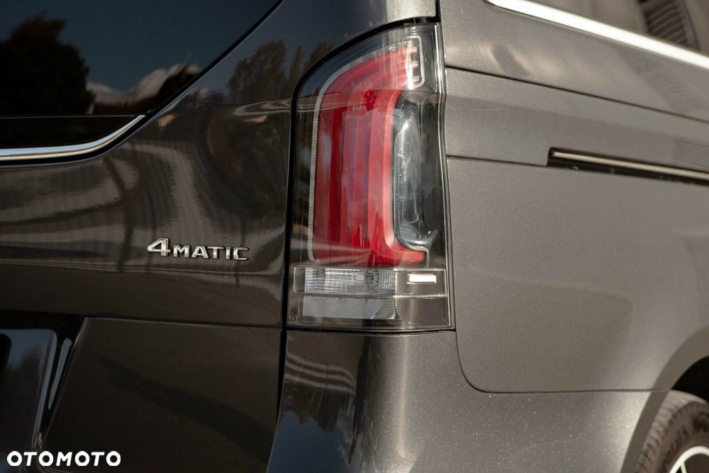 Mercedes-Benz Klasa V - 10