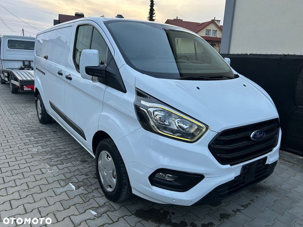 Używany Ford Transit custom 2019 - 39 900 PLN, 148 545 km - Otomoto.pl