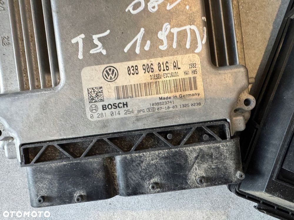 VW T5 1,9TDI 03-10r zestaw startowy sterownik silnika 0281014254 - 3
