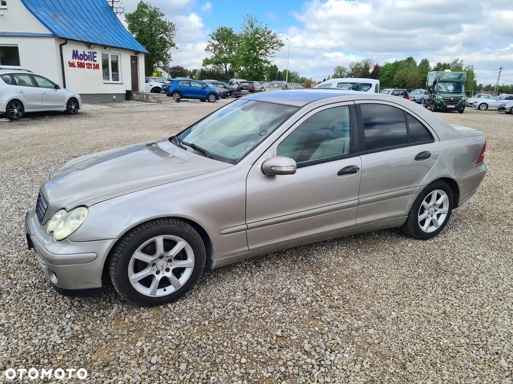 Mercedes-Benz Klasa C 220 CDI Avantgarde - 3