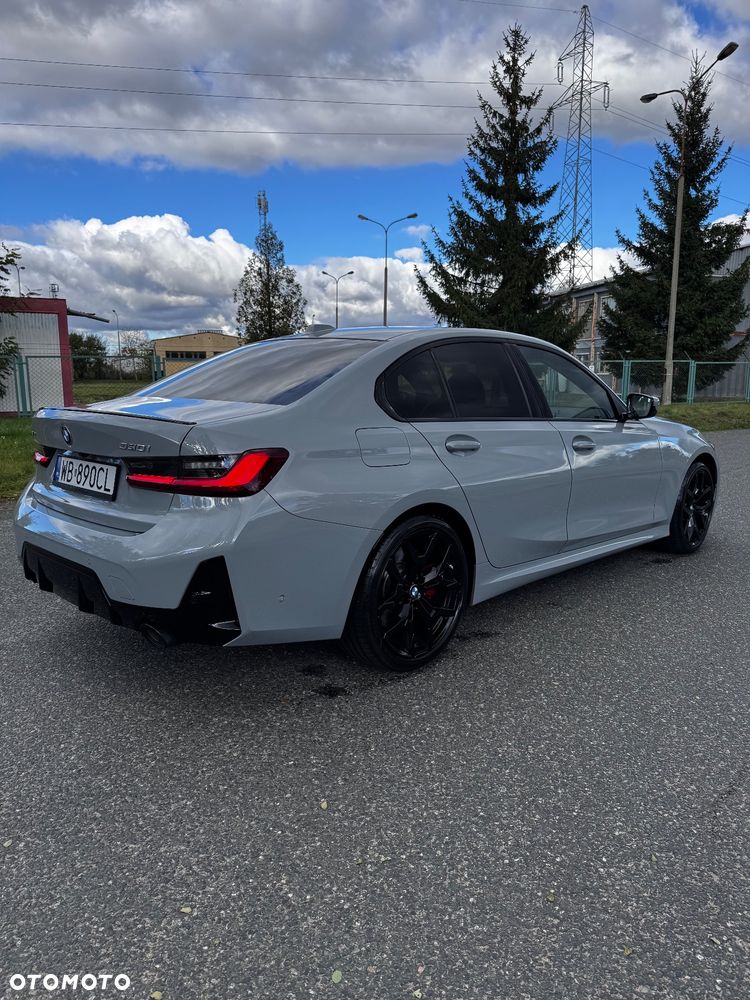 BMW Seria 3 330i xDrive - 4