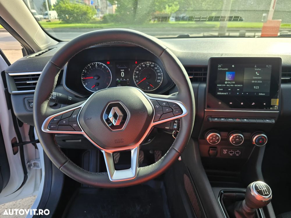 Renault Clio - 6