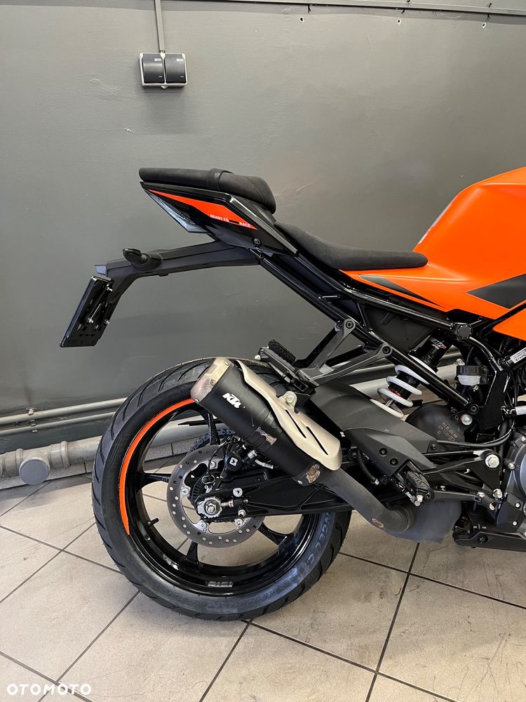 KTM RC 390 - 4