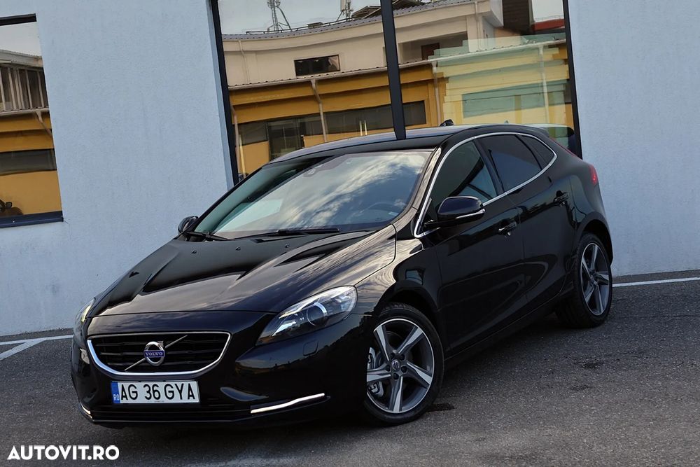 Volvo V40 D4 RDesign - 1