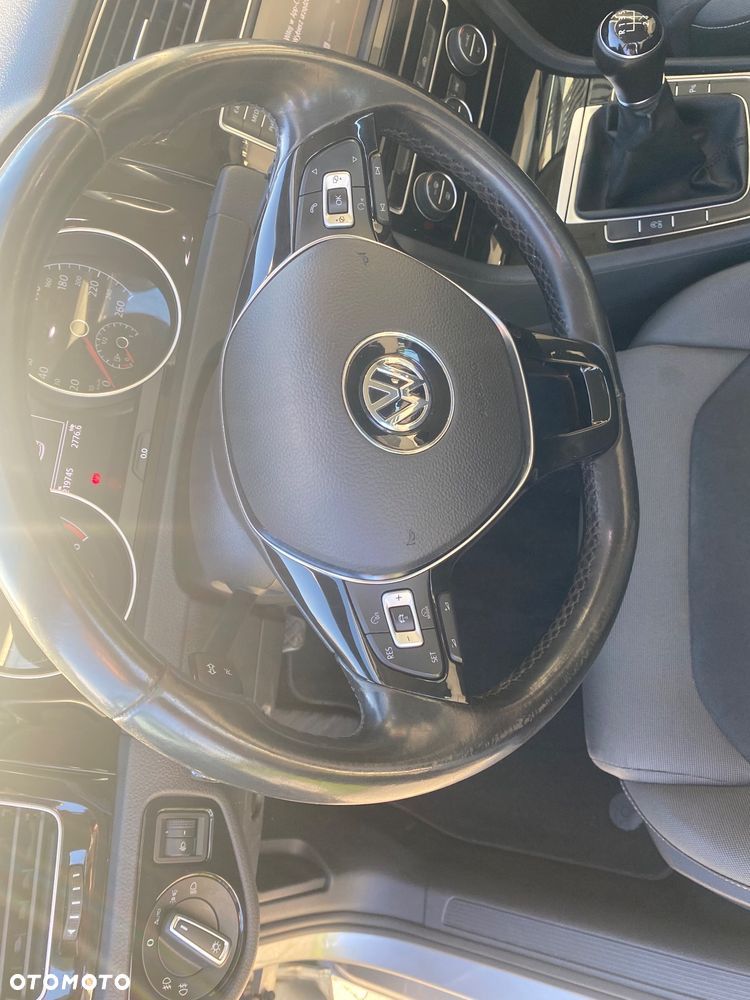 Volkswagen Golf VII 1.6 TDI BlueMotion Trendline - 23