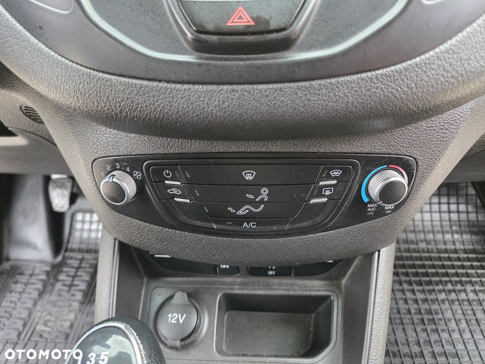 Ford Transit Courier Trend - 23