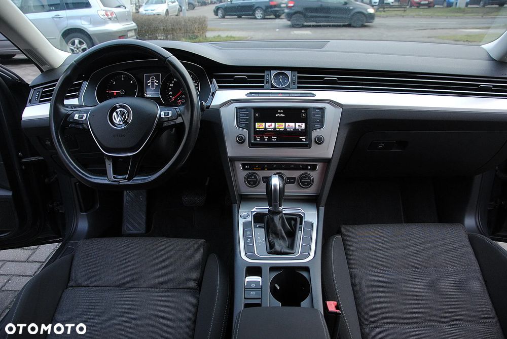 Volkswagen Passat Variant ver-variant-2-0-tdi-scr-4motion-dsg-comfortline - 11