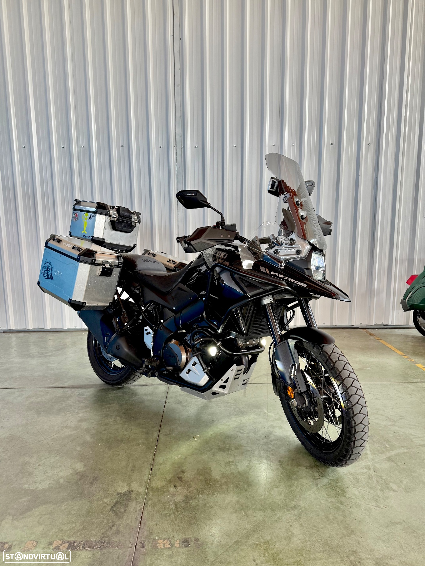 Suzuki DL Vstrom 1050 XT - 3
