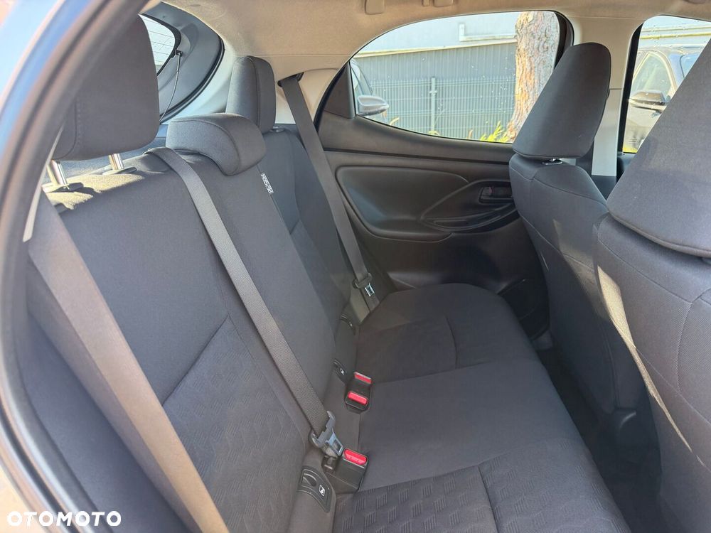 Toyota Yaris - 32