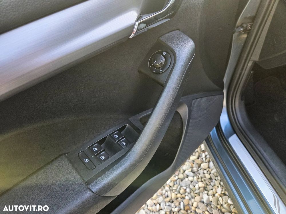 Skoda Octavia 1.6 TDI (Green tec) DSG Style - 23