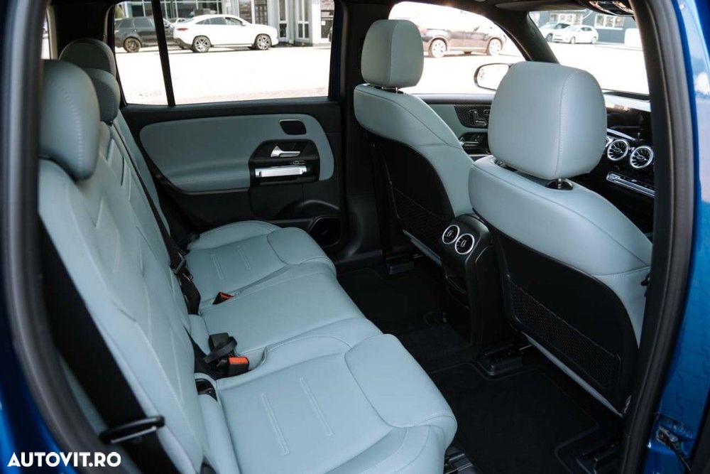 Mercedes-Benz EQB 300 4MATIC - 8