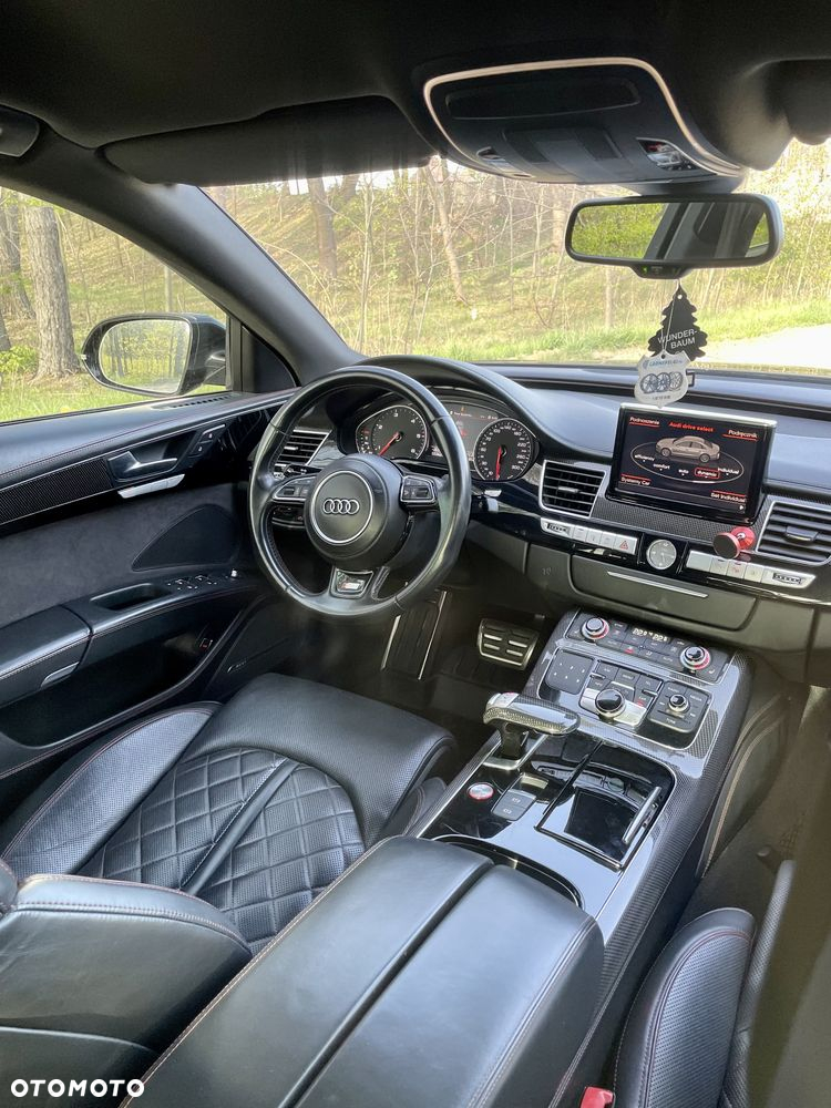 Audi A8 - 8
