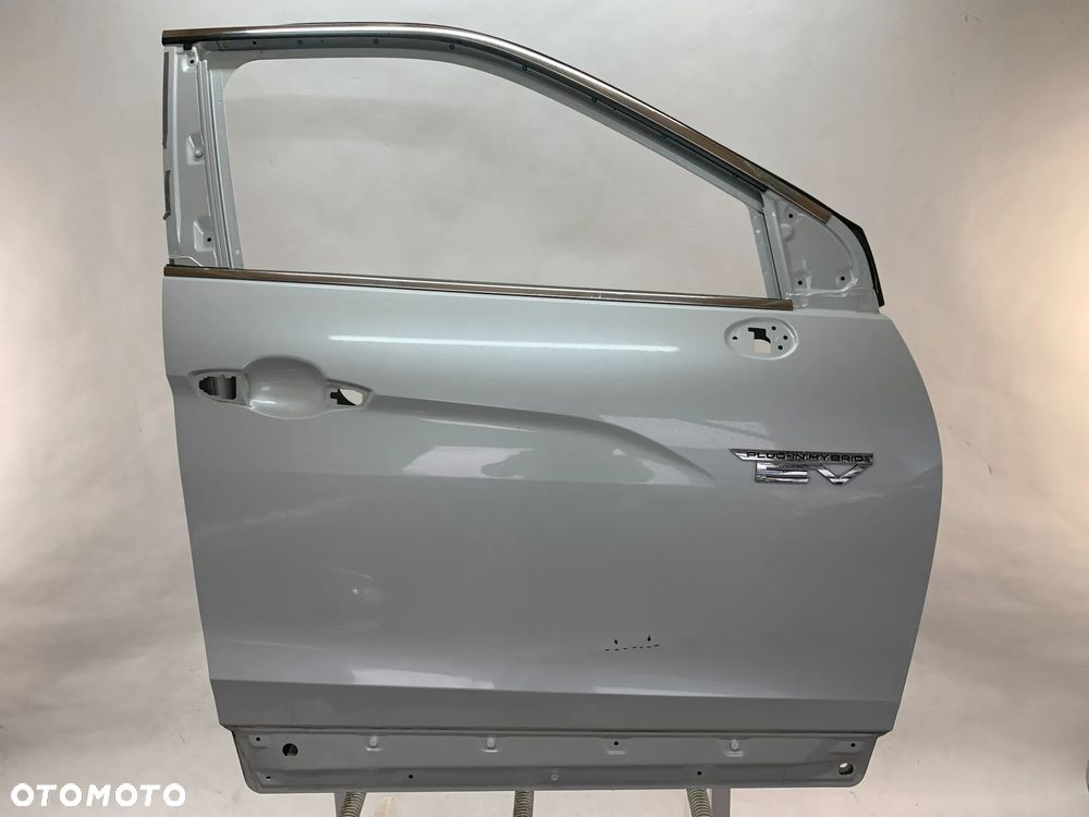 Mitsubishi Eclipse Cross 17r Drzwi prawe przod przednie 2017 - 1