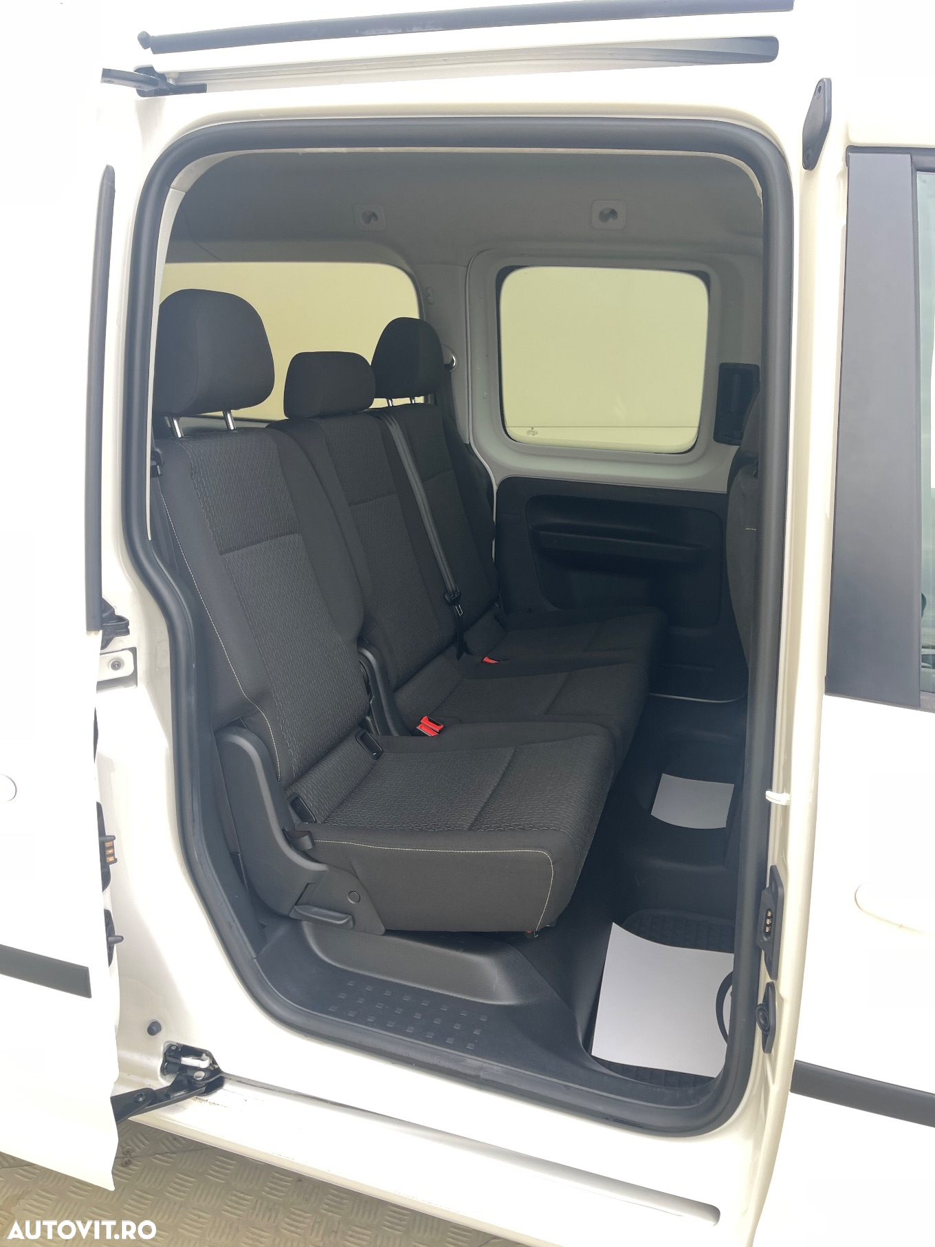 Volkswagen Caddy 2.0 TDI (7-Si.) Maxi Trendline - 24