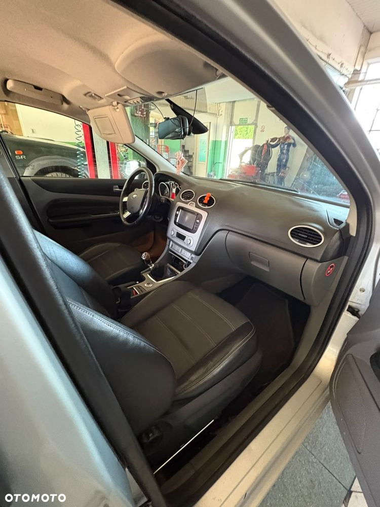 Ford Focus 2.0 TDCi FX Silver / Silver X - 14