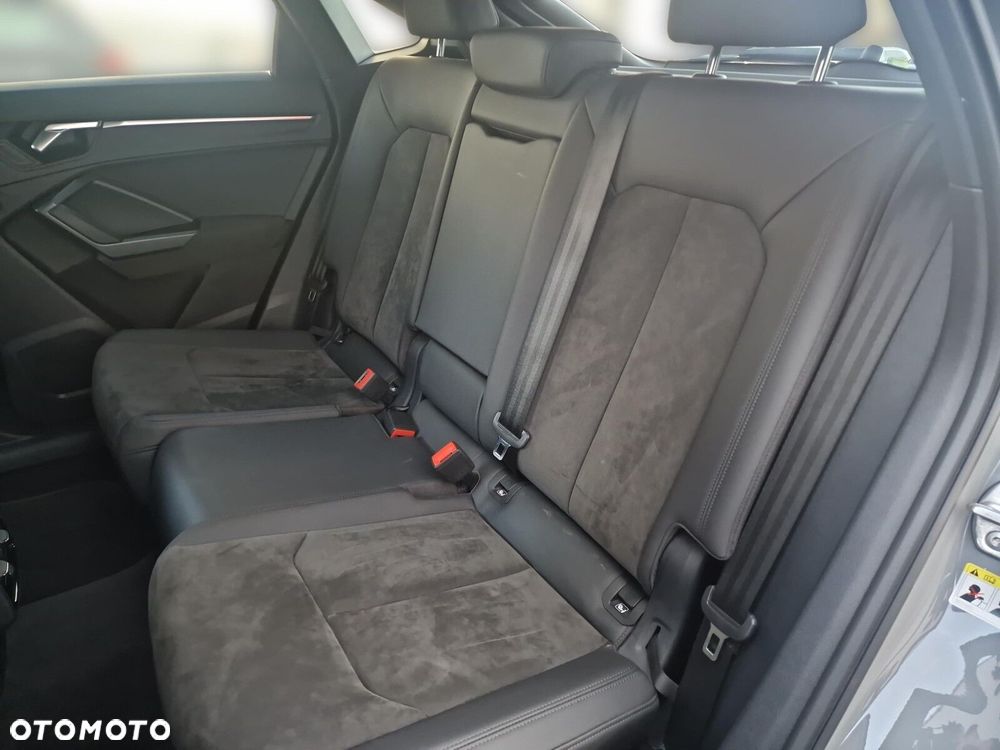 Audi RS Q3 Sportback - 16