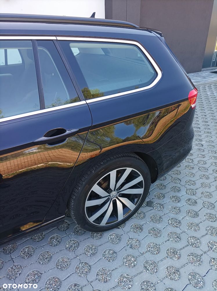 Volkswagen Passat - 15