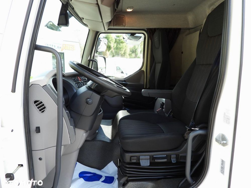 DAF LF 230 SKRZYNIA KONTENEROWIEC + PRZYCZEPA  WEBASTO TEMPOMAT LEDY PNEUMATYKA AUTOMAT  BLIŹNIACZE KOŁA KLIMATYZACJA  230KM - 34