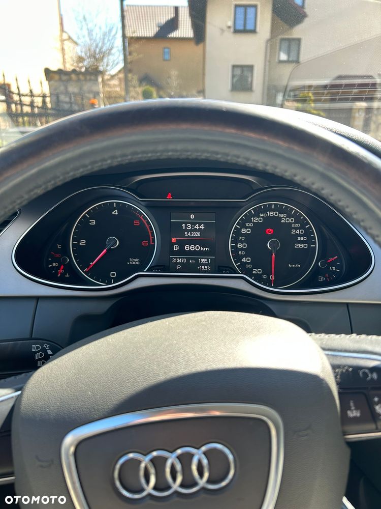 Audi A4 Limousine - 16