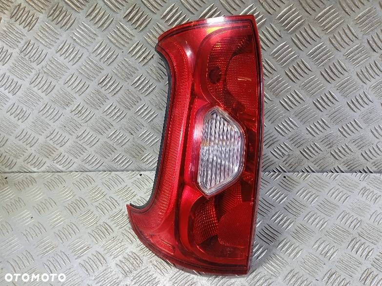 LAMPA LEWA TYLNA FIAT PANDA 3 - 1