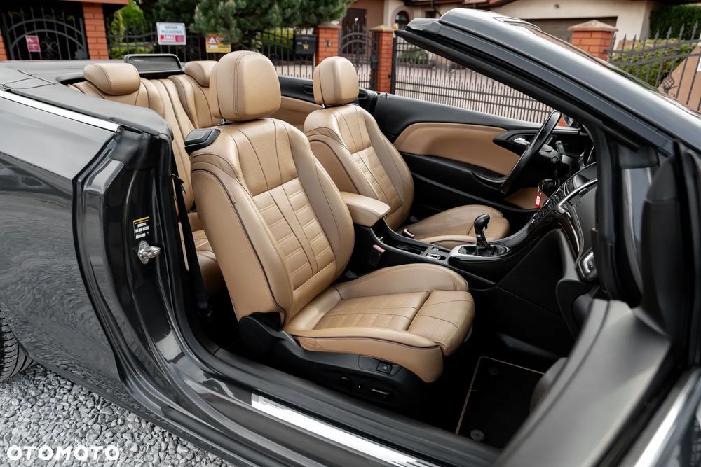 Opel Cascada 1.4 T Cosmo S&S - 28