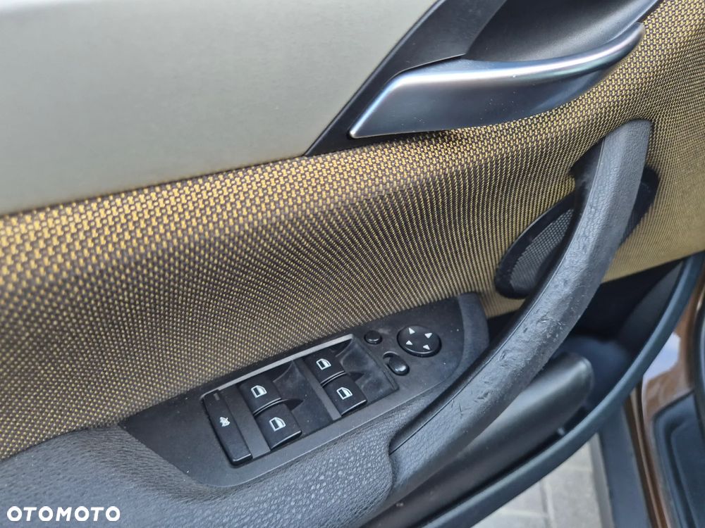 BMW X1 xDrive20d - 34