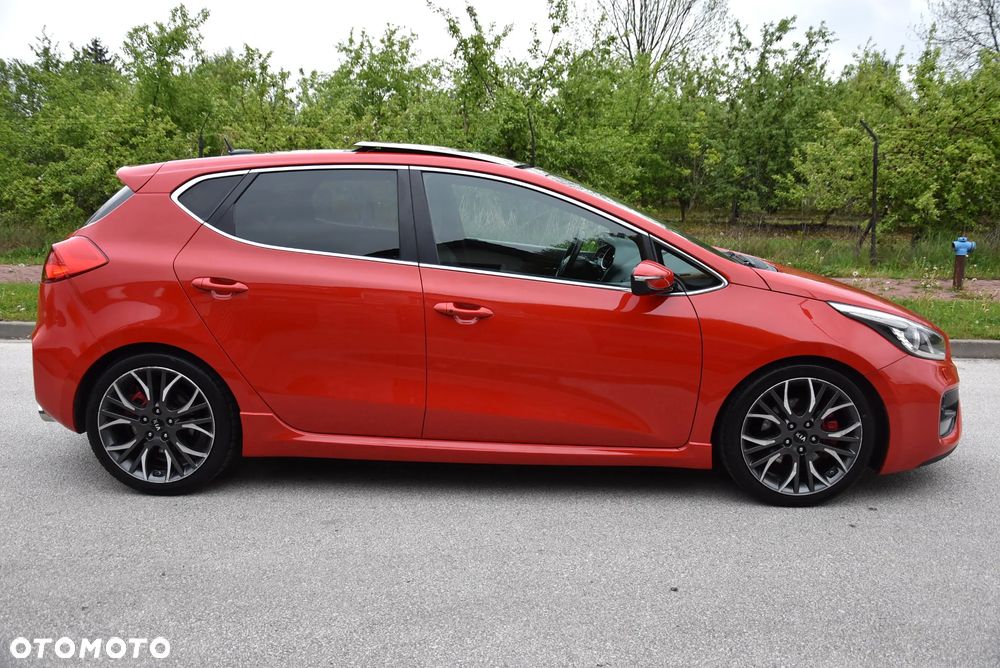 Kia Ceed 1.6 T-GDI GT-Challenge - 12