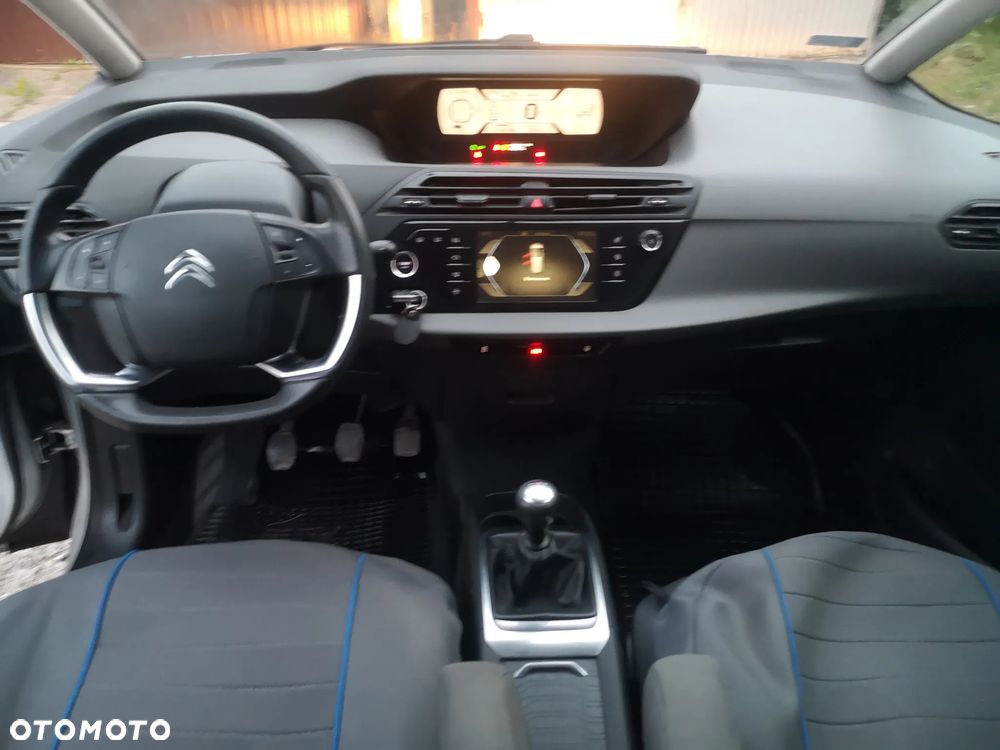 Citroën C4 e-HDi 115 Selection - 14