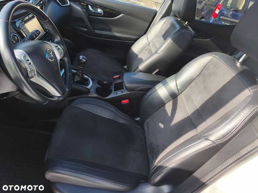 Nissan Qashqai 1.2 DIG-T 360 - 15