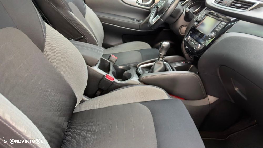 Nissan Qashqai 1.6 dCi Tekna Premium - 33