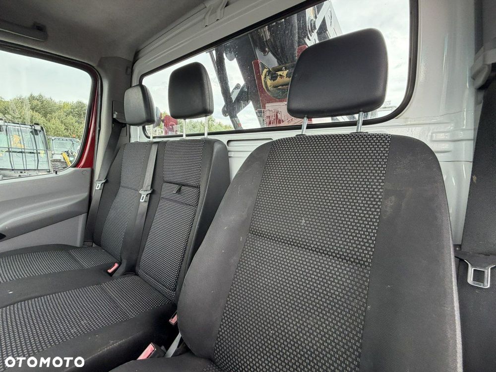 Mercedes-Benz Sprinter - 23