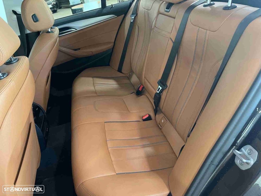 BMW 530 e Line Luxury - 5