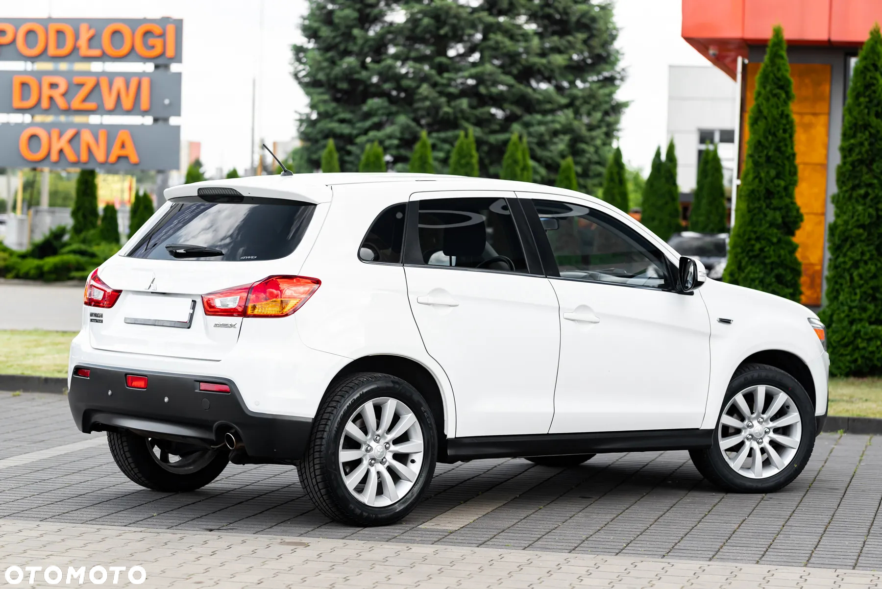 Mitsubishi ASX 1.8 DID Instyle 4WD AS&G - 10