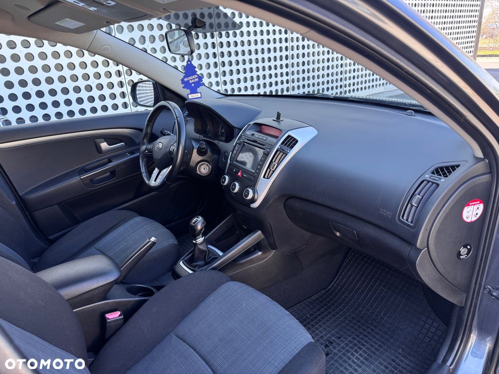 Kia Ceed 1.4 CVVT Vision - 17