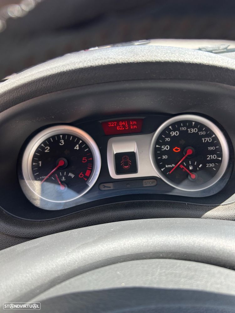 Renault Clio 1.5 dCi Dynamique - 8