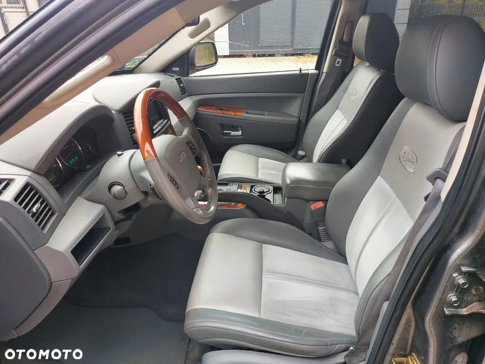 Jeep Grand Cherokee 5.7 V8 HEMI Automatik Overland - 11