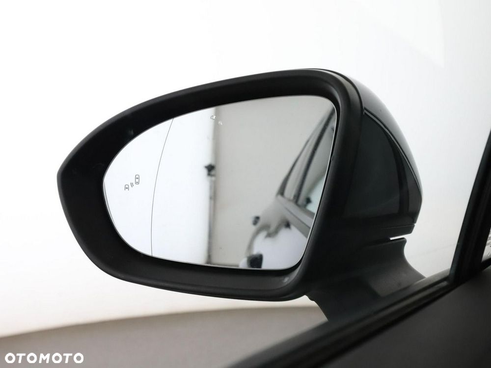 Opel Astra 1.4 T GPF Elite S&S - 36