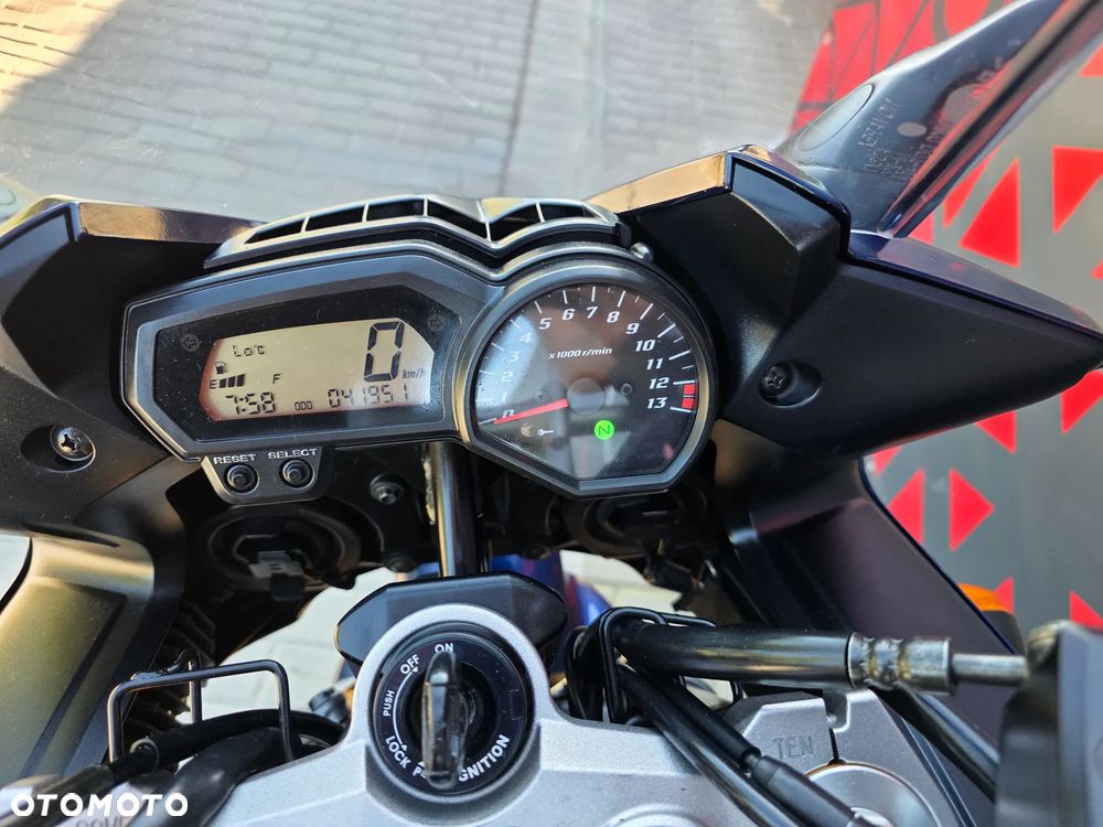 Yamaha FZ - 18
