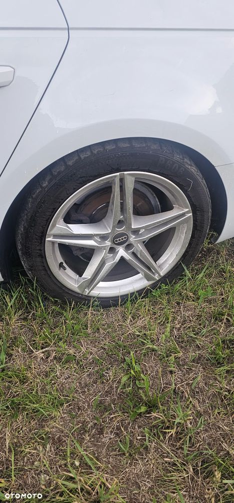 Audi A4 b9 8W 16-23 kod lakieru LS9R SILNIK 2.0TDI DETA Wszystkie części potrzebujesz czegoś dzwoń - 17