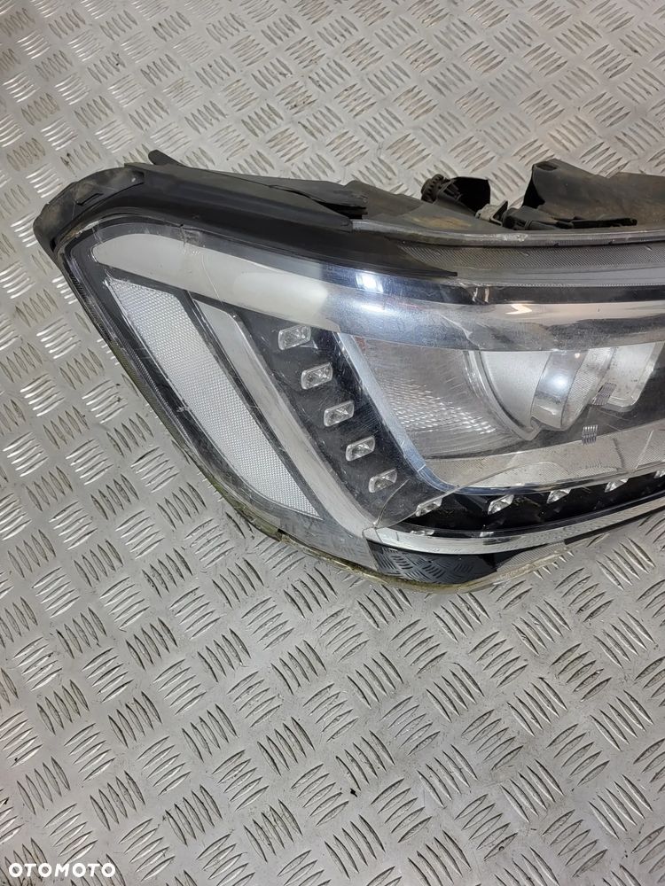 Hyundai H350 Lampa Lewa Prawa Przód - 15