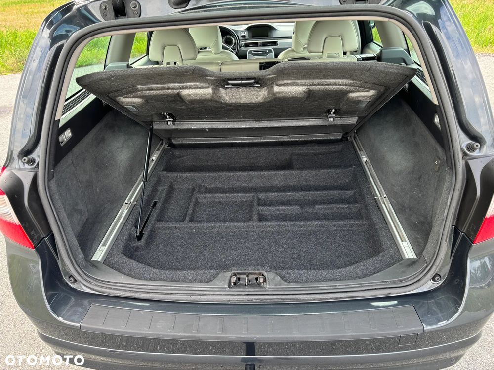 Volvo V70 T4 Dynamic Momentum - 11