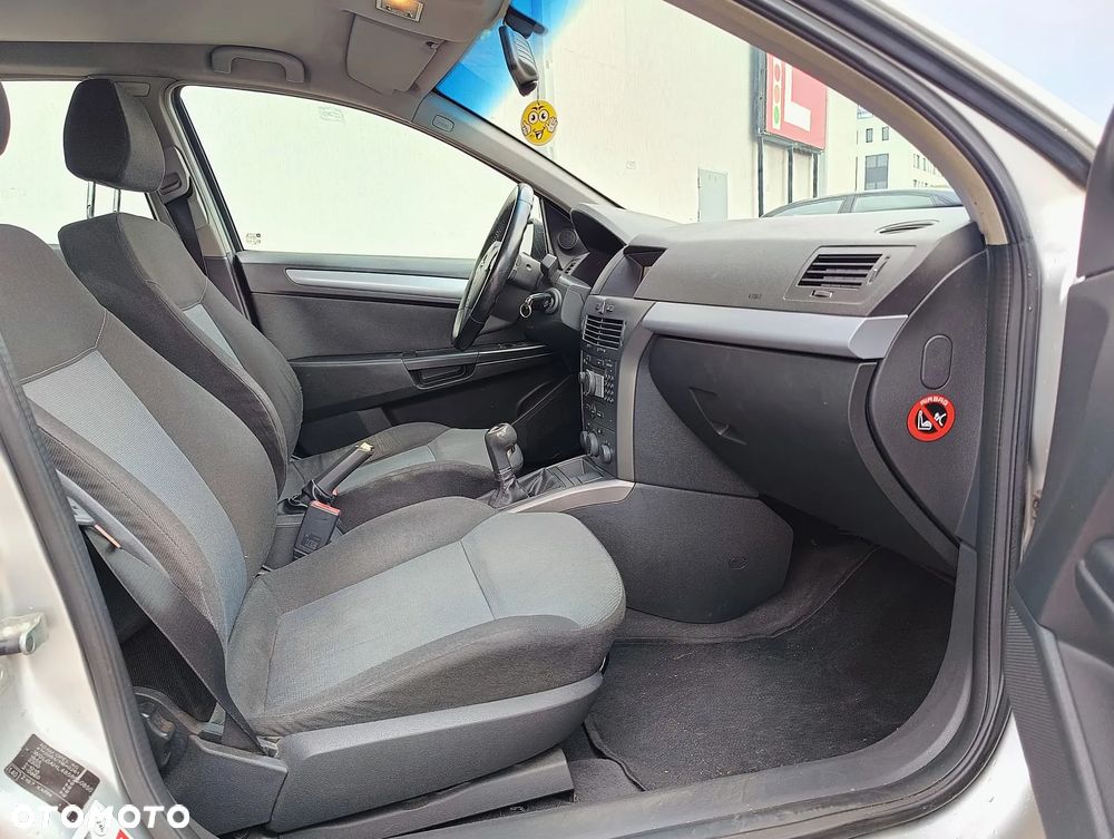 Opel Astra 1.7 CDTI - 23