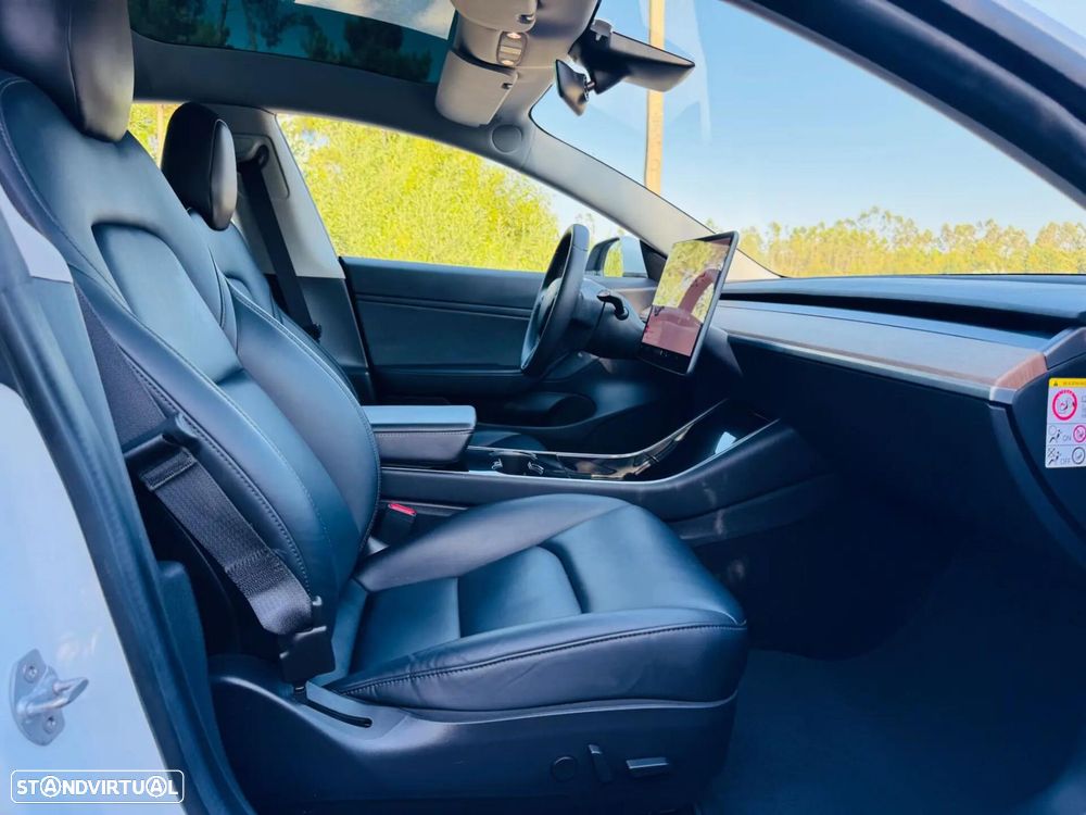 Tesla Model 3 Long Range AWD Dual Motor - 36