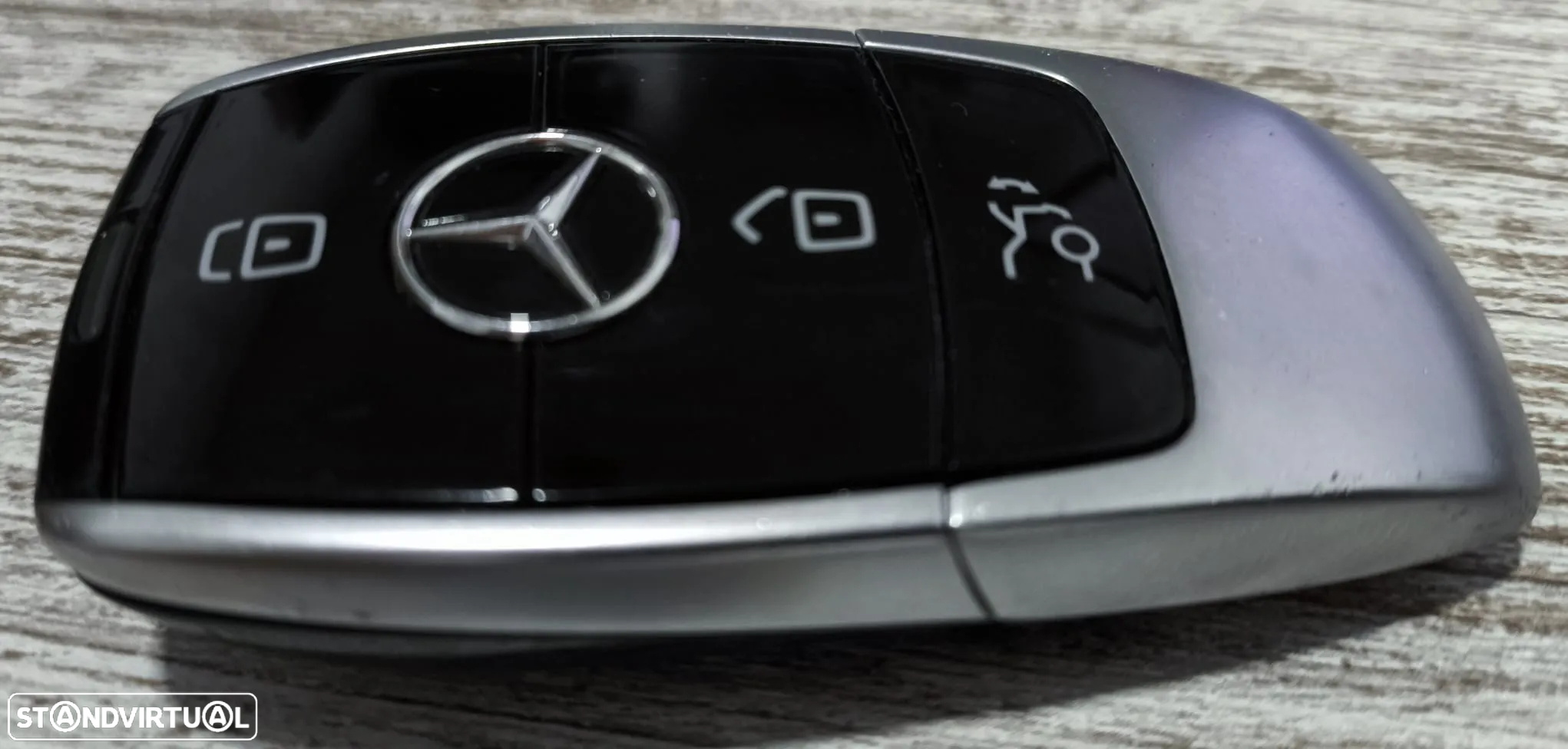Mercedes-Benz E 220 d Avantgarde+ - 4